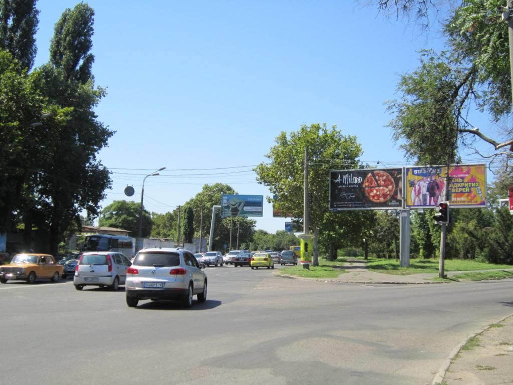 Фото рекламної площини  вул. Краснова - вул. Артилерійська (Артилерійський парк) (Призма ліва)