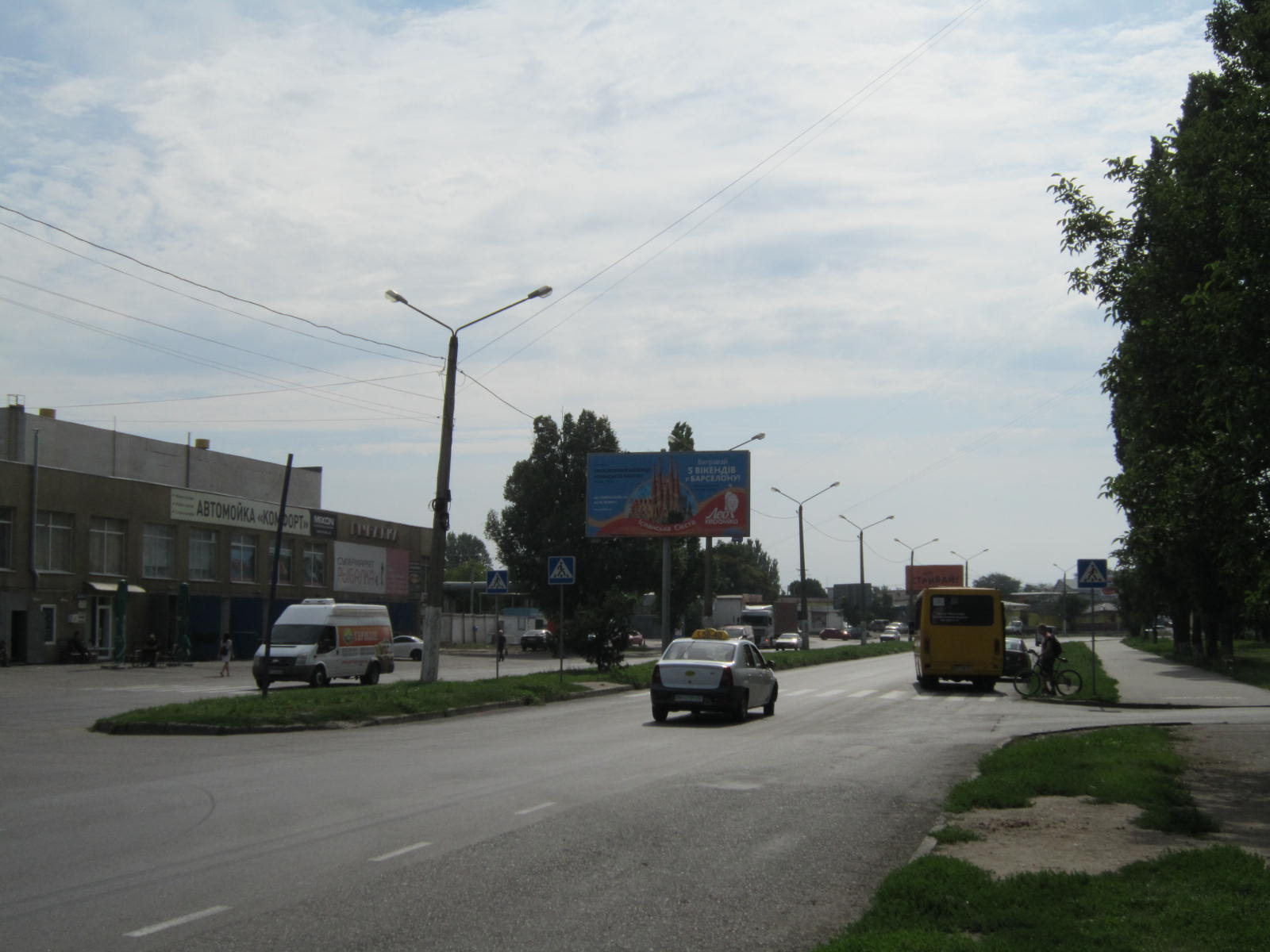 Фото рекламної площини  вул. Семена Палія- вул. Паустовського, 31 (на розділителі, від Таврії В)