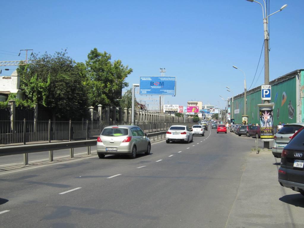 Фото рекламної площини  вул. Средньофонтанська - виставковий центр (навпроти)