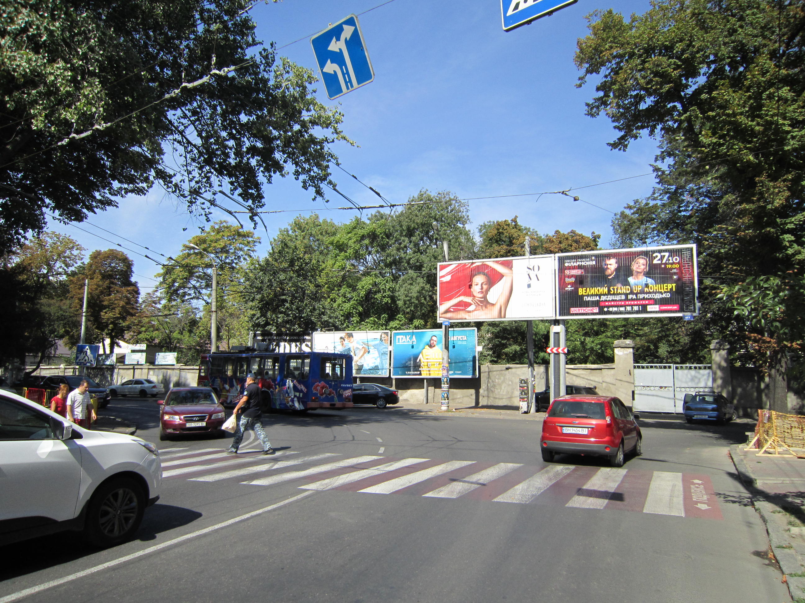 Фото рекламної площини  вул. Пироговська - пров. Пироговський (Призма ліва)